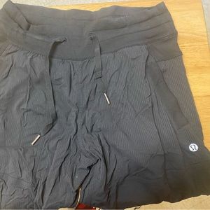 Lily lemon joggers, size probably medium? There’s no tags I can find on it.